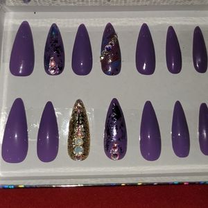 Press on custom nails